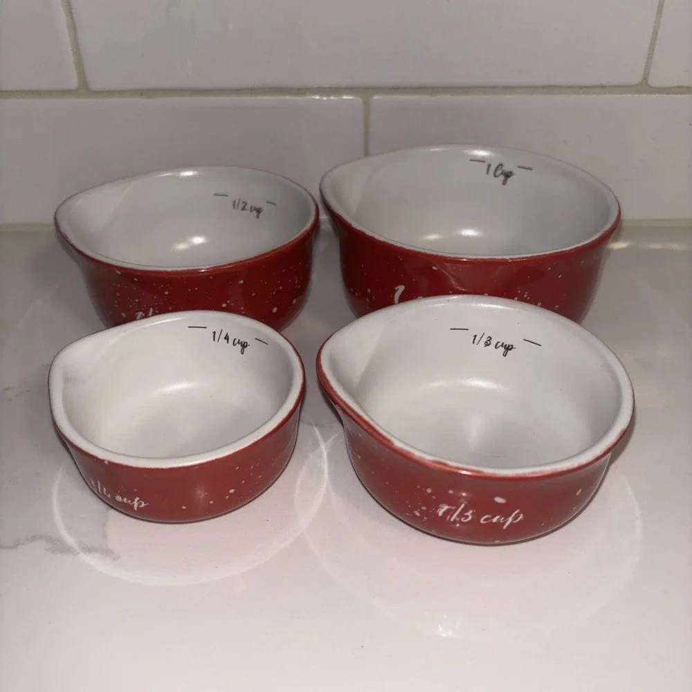 Sleigh Bell Bistro Measuring Cups Red Stackable‎ 1c, 1/2c 1/3c 1/4c Set of 4